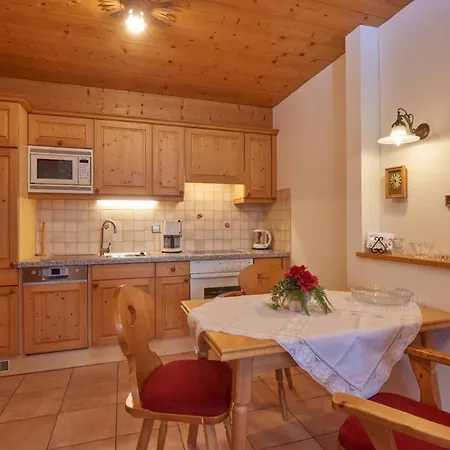 Διαμέρισμα Gaestehaus Schmuck